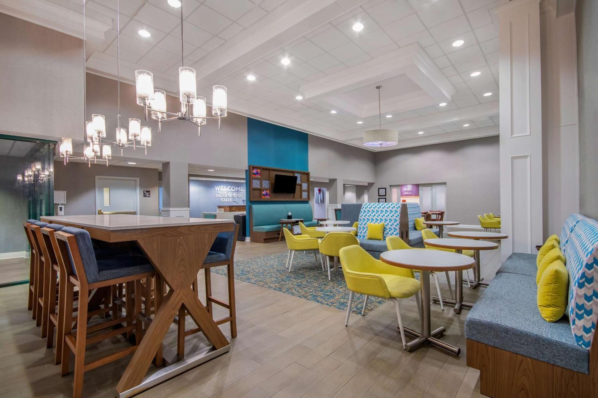 Hampton Inn East Aurora Buitenkant foto
